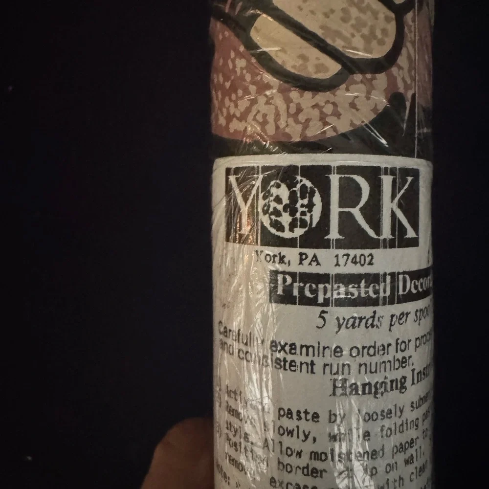 Vintage NEW Two Rolls of York Prepasted Decorative Border 5 yds  HN4541B R-01